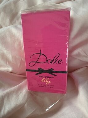 Dolce & Gabbana Bright Pink Lily Fragrance Box with Black Bow Detail